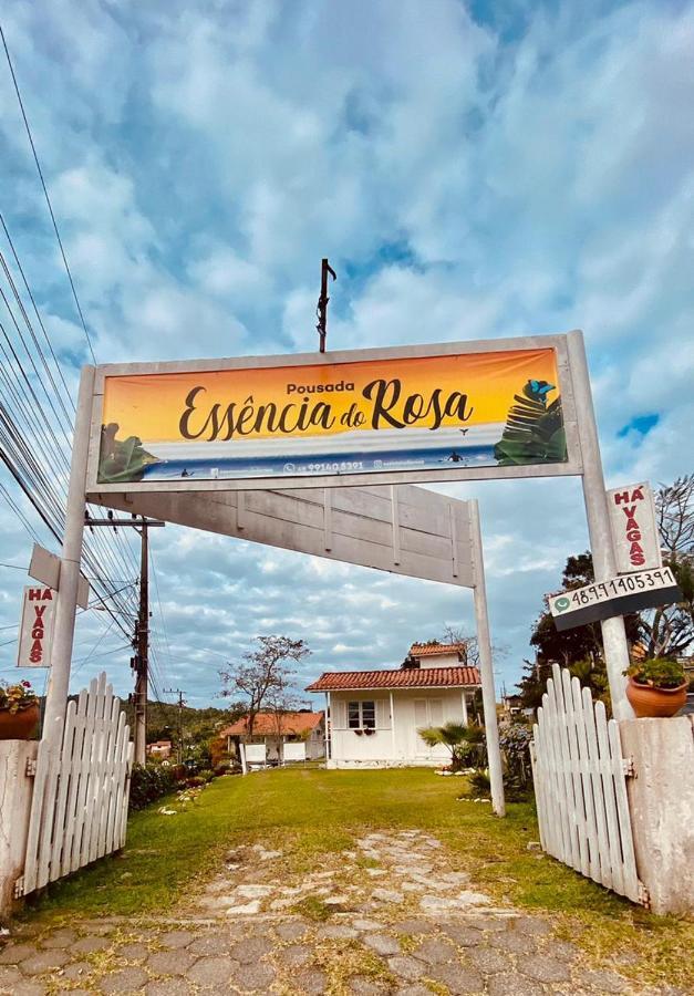 Pousada Essência do Rosa Praia do Rosa Exterior foto