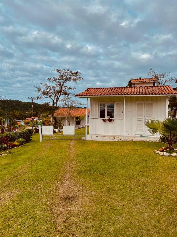 Pousada Essência do Rosa Praia do Rosa Exterior foto